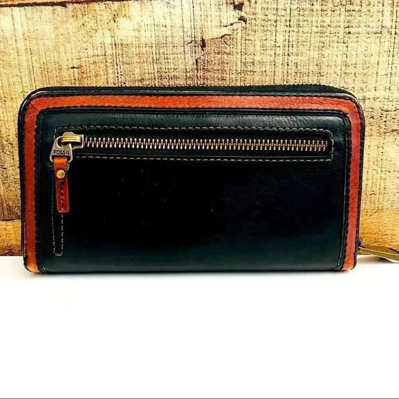 Fossil RFID Large Leather Zip Around Key Per Wallet - Picture 2 of 10